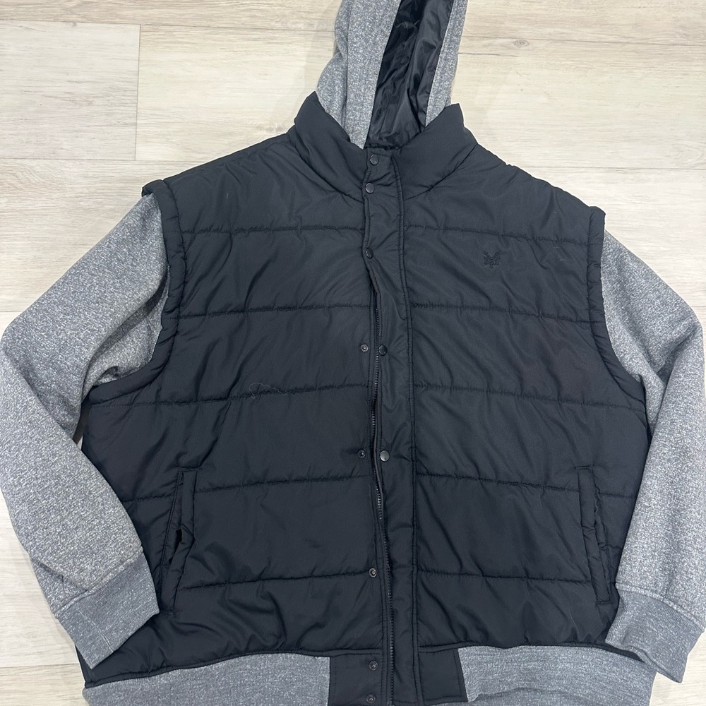 Zoo York Black Quilted Puffer Vest with Grey Hoodie Layer